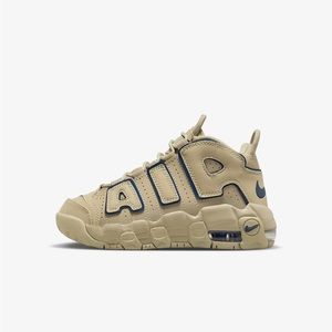 Nike Air More Uptempo
Little Kids' Shoes size 4C